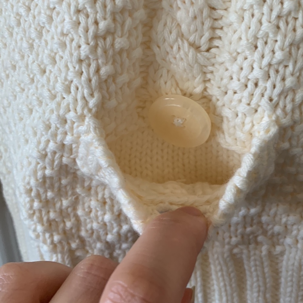 NWOT BANANA REPUBLIC Winter White Crochet Deep V-Neck Cardigan Sweater Size S - Picture 6 of 13